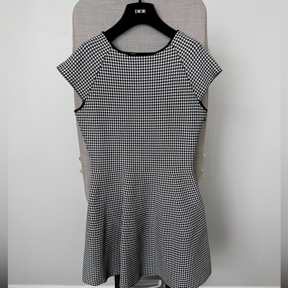 Christian Dior Houndstooth Dress – Timeless Elegance, Iconic Style